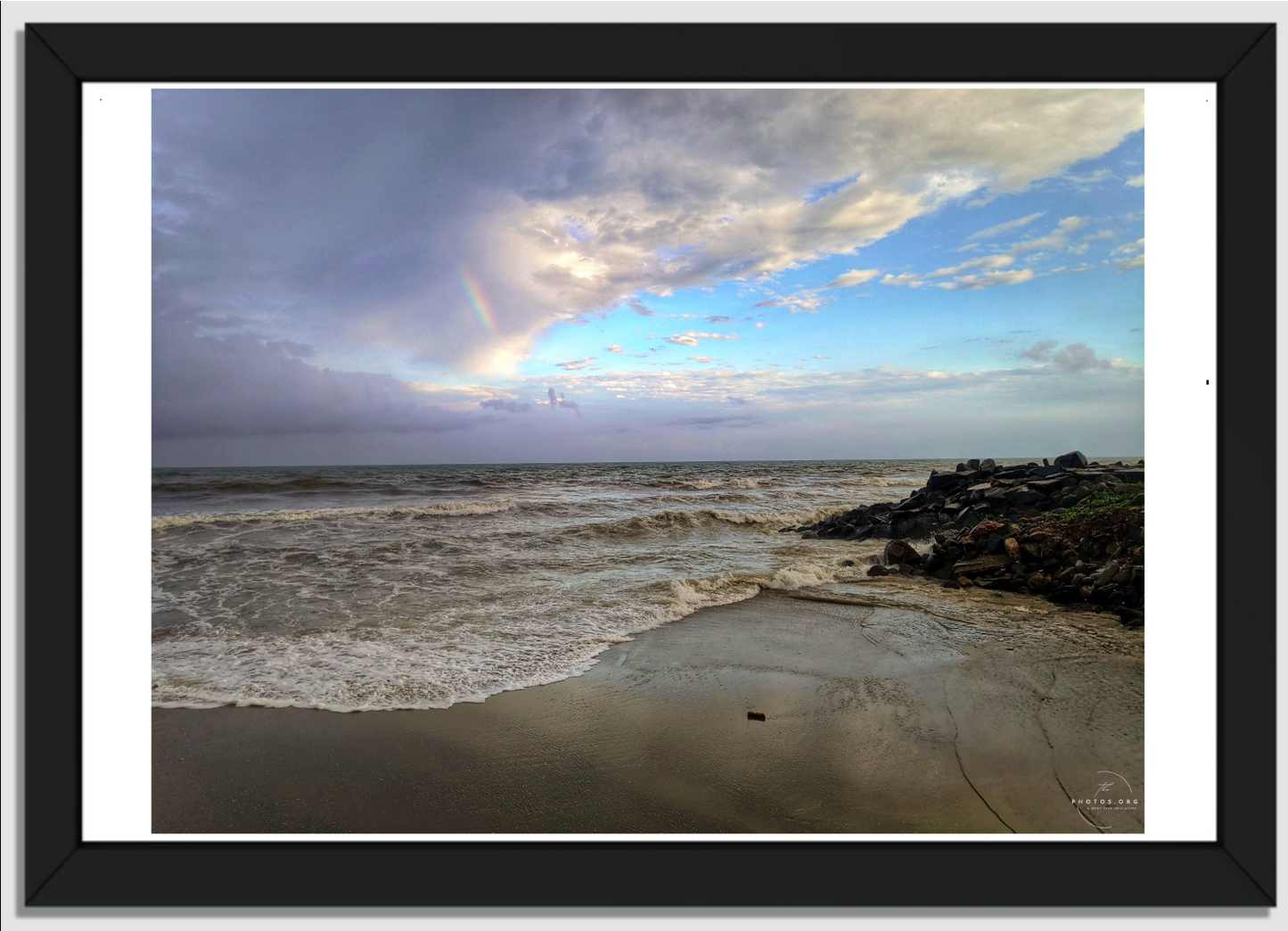 Horizon's Majesty: Where Ocean Meets the Sky