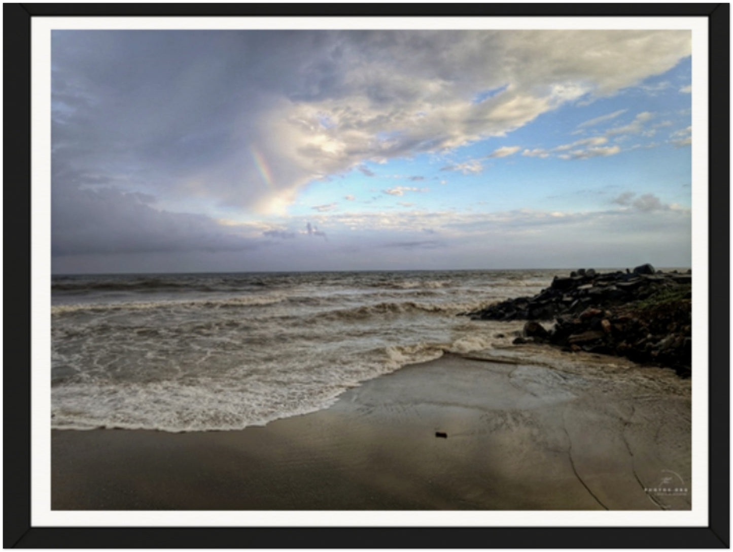 Horizon's Majesty: Where Ocean Meets the Sky